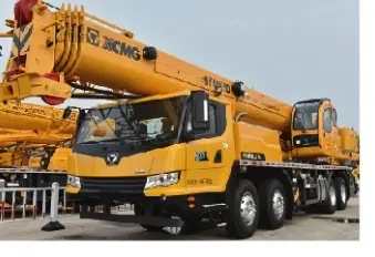 Medium Truck Crane