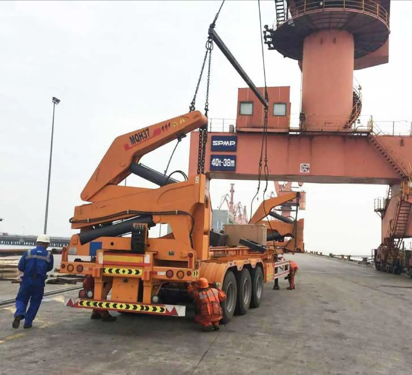 Container Side Loader
