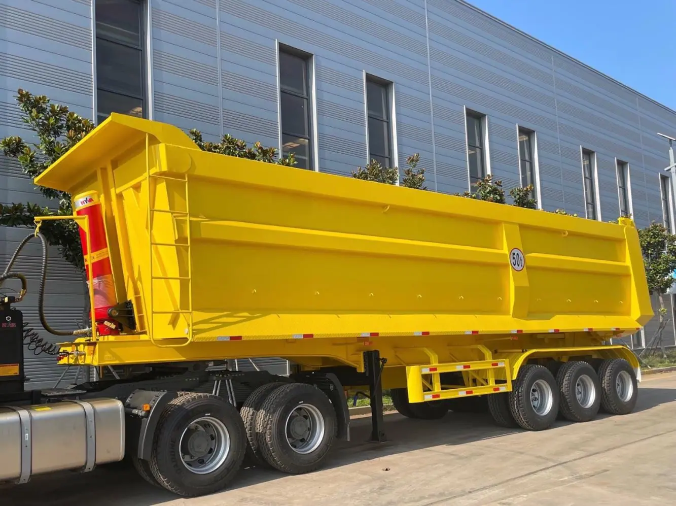 Rear Dump Semi-Trailer