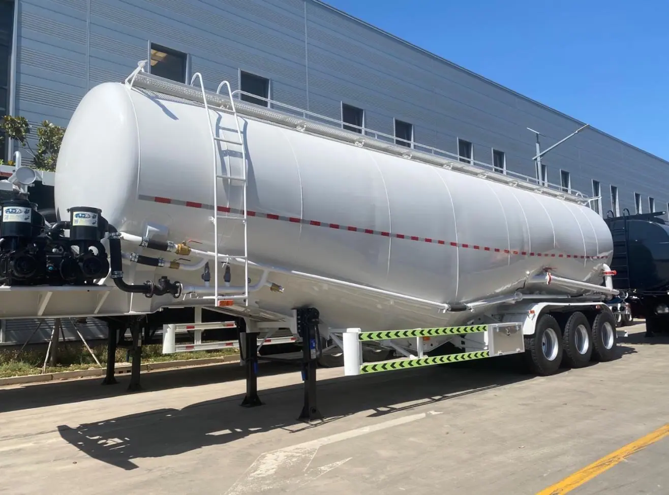 Bulk Powder Tanker