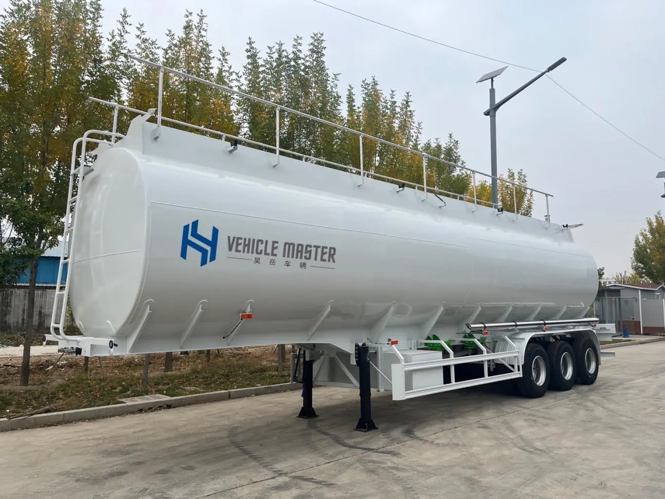 Liquid Tanker Semi-Trailer