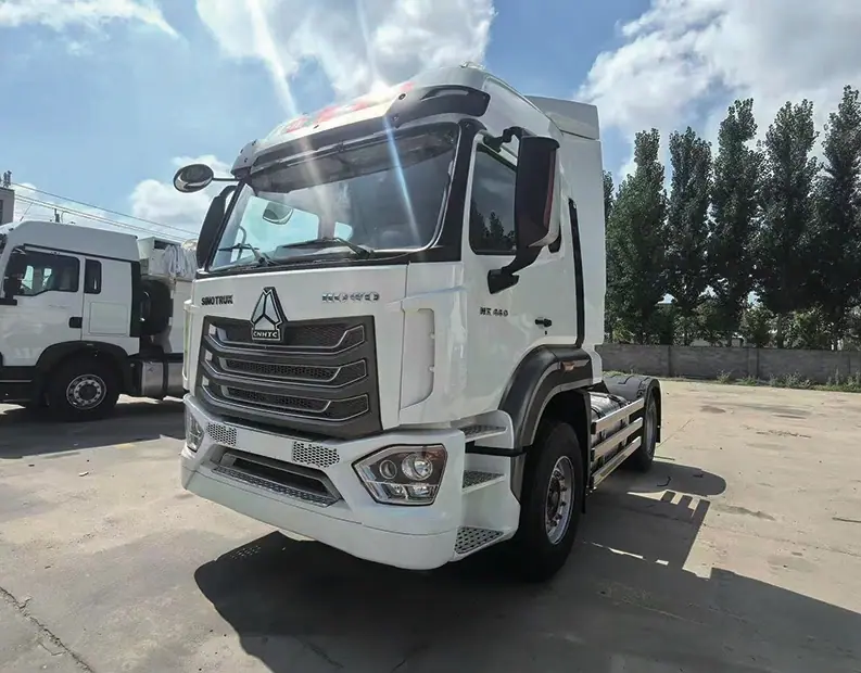 HOWO NX 4×2 Tractor