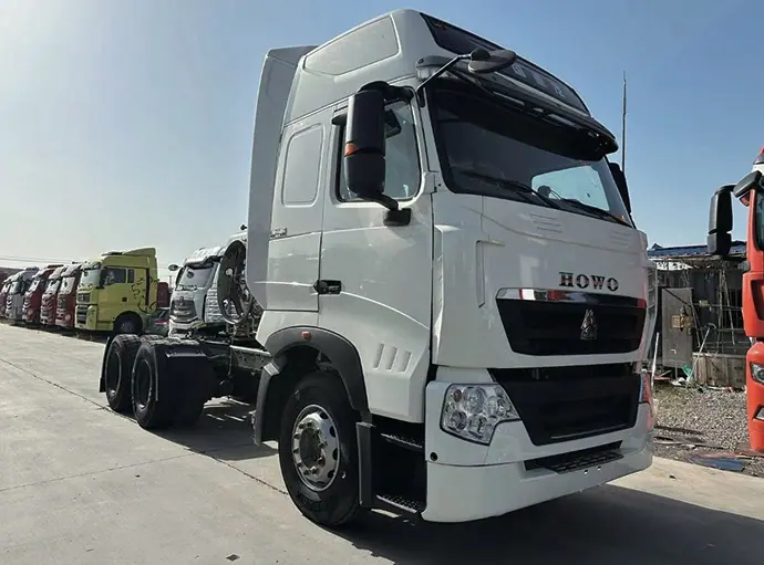 HOWO TH7 6×4 Tractor